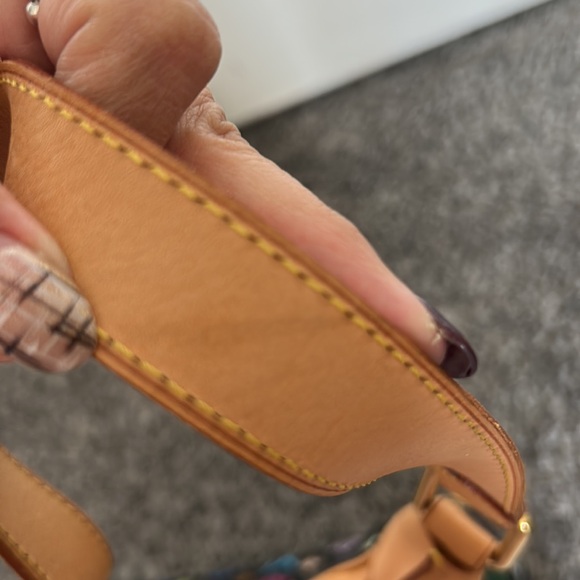 Louis Vutton Murakami monogram purse excellent condition has some hair line scr - Picture 4 of 14